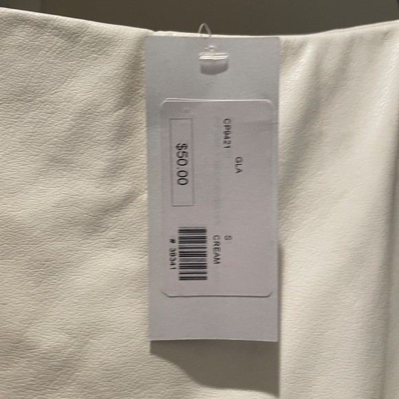 White faux leather skort, size small - Picture 3 of 5
